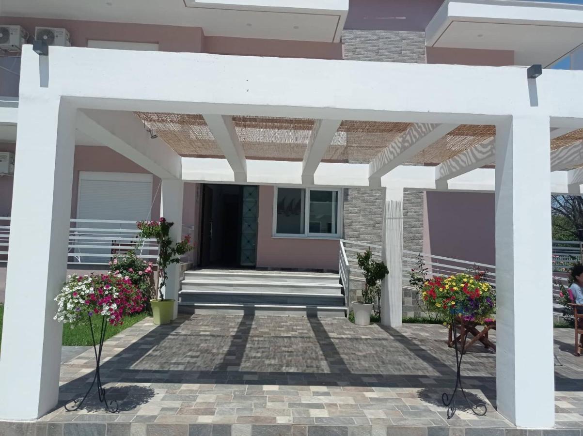 Nigdeli Studios Σταυρός Εξωτερικό φωτογραφία